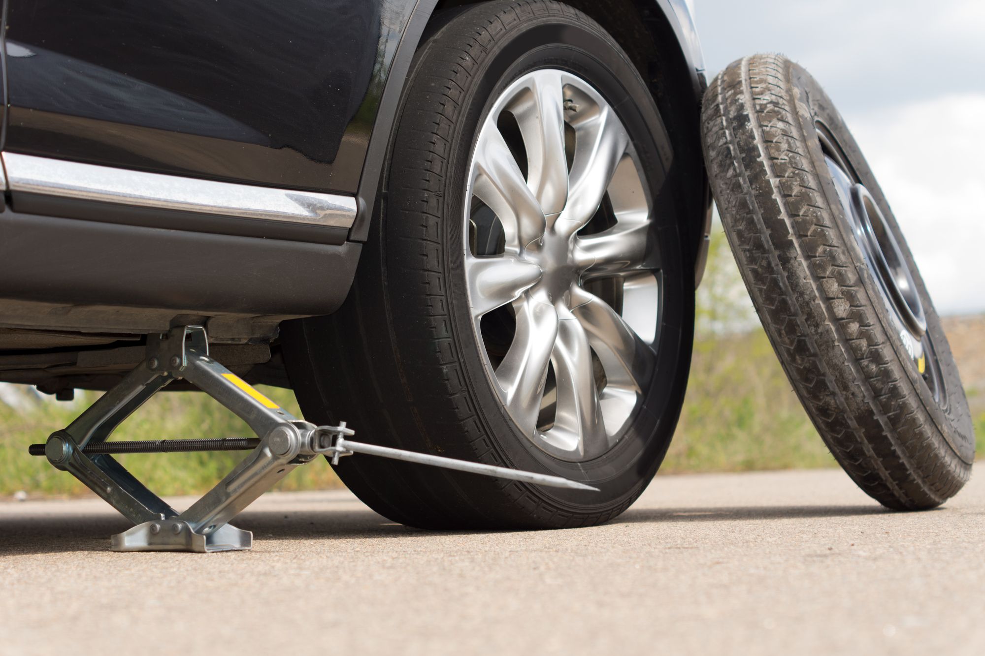 Quick Flat Tire Change in Lynnwood, WA